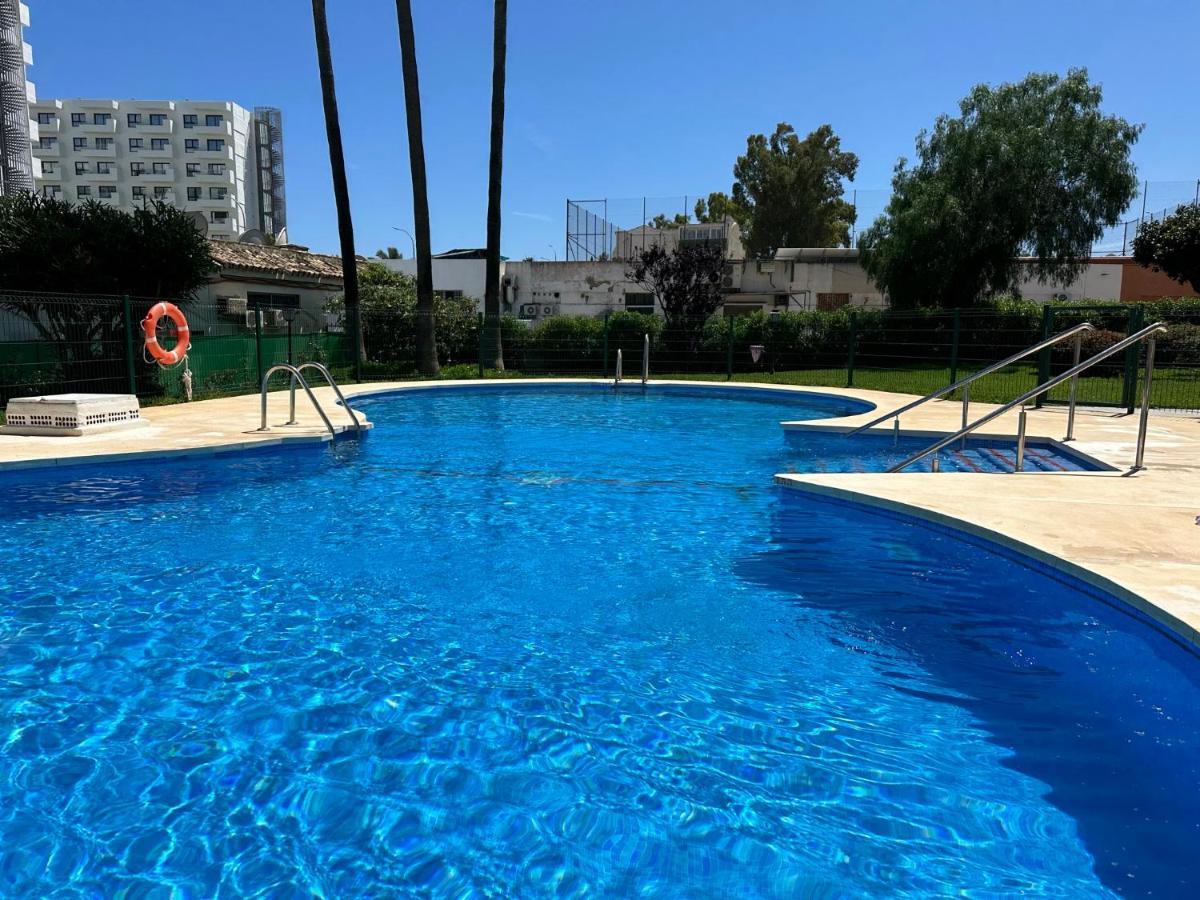 Apartamento La Carihuela A 2 Minutos De La Playa 托雷莫利诺斯 外观 照片