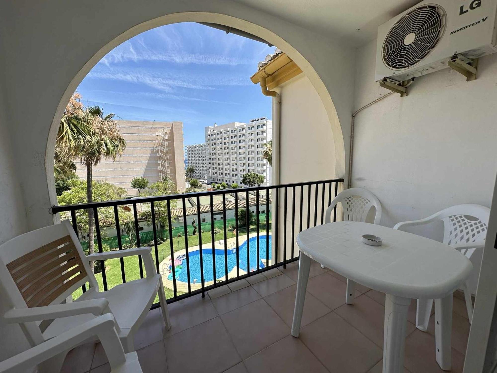 Apartamento La Carihuela A 2 Minutos De La Playa 托雷莫利诺斯 外观 照片